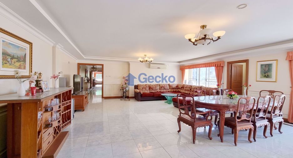 For sale 2 Beds condo in Pratumnak, Pattaya