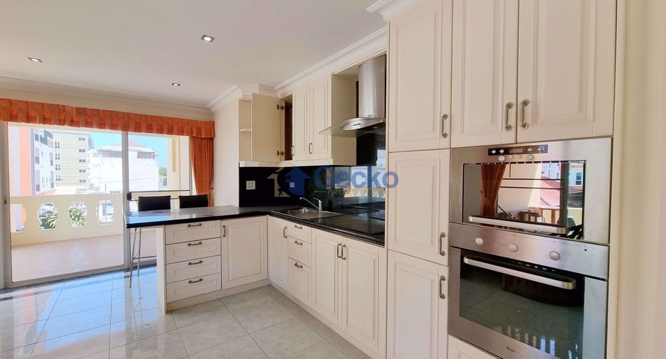 For sale 2 Beds condo in Pratumnak, Pattaya