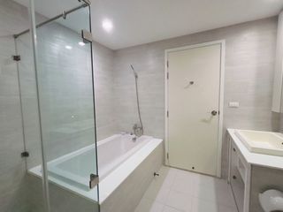 For rent 2 bed condo in Mueang Chiang Mai, Chiang Mai