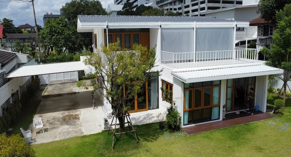 Büro zur Miete mit 2 Zimmer in Chatuchak, Bangkok