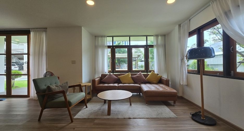 Büro zur Miete mit 2 Zimmer in Chatuchak, Bangkok