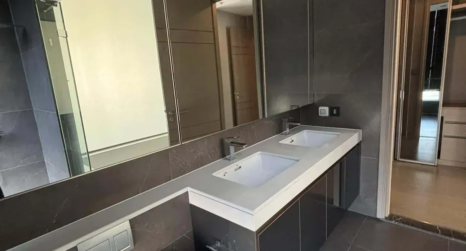 For rent 2 Beds condo in Watthana, Bangkok