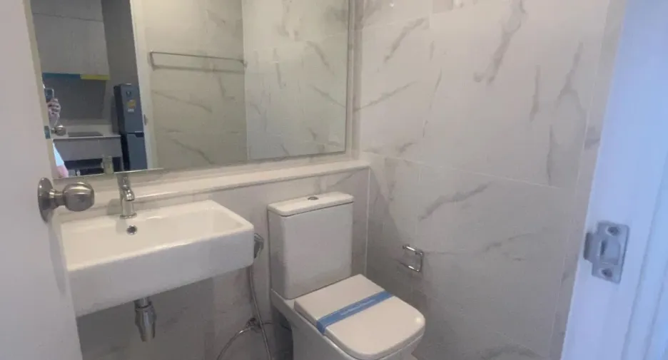 For rent 1 Beds condo in Bangkok Yai, Bangkok