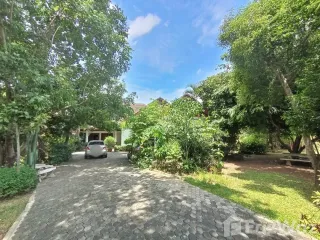 For sale 8 bed house in Bang Nam Priao, Chachoengsao