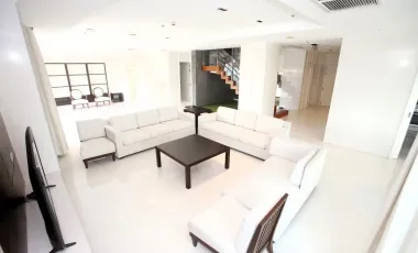 出租 4 卧室 公寓 在 Pathum Wan, 曼谷