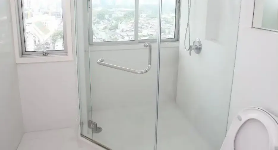 For rent 4 bedrooms condo in Pathum Wan, Bangkok
