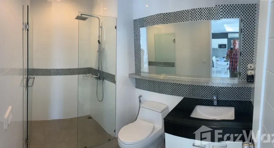 For sale 1 bed condo in Nuea Khlong, Krabi