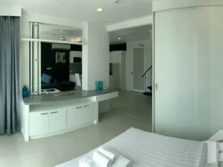 For sale 1 bed condo in Nuea Khlong, Krabi