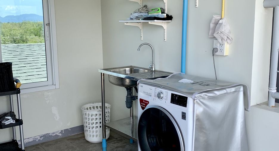 For sale 1 bed condo in Nuea Khlong, Krabi