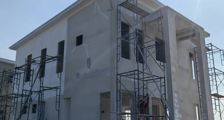 For sale 4 bed house in Ban Bueng, Chonburi