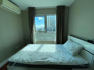 For rent 5 Beds condo in Huai Khwang, Bangkok