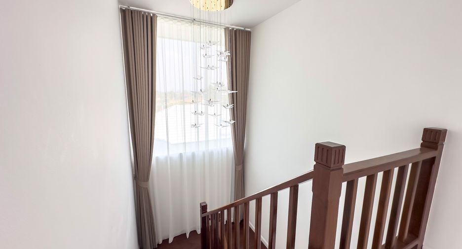 À vendre 6 chambres maison à Sattahip, Chonburi