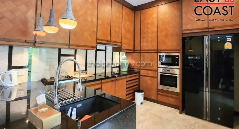 For rent 3 bedrooms house in Na Jomtien, Pattaya