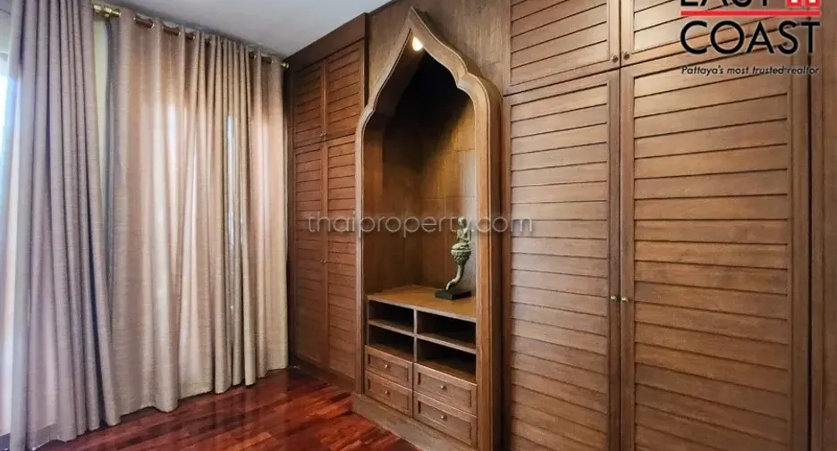 For rent 3 bedrooms house in Na Jomtien, Pattaya