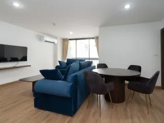 For rent 3 bedrooms condo in Khlong Toei, Bangkok