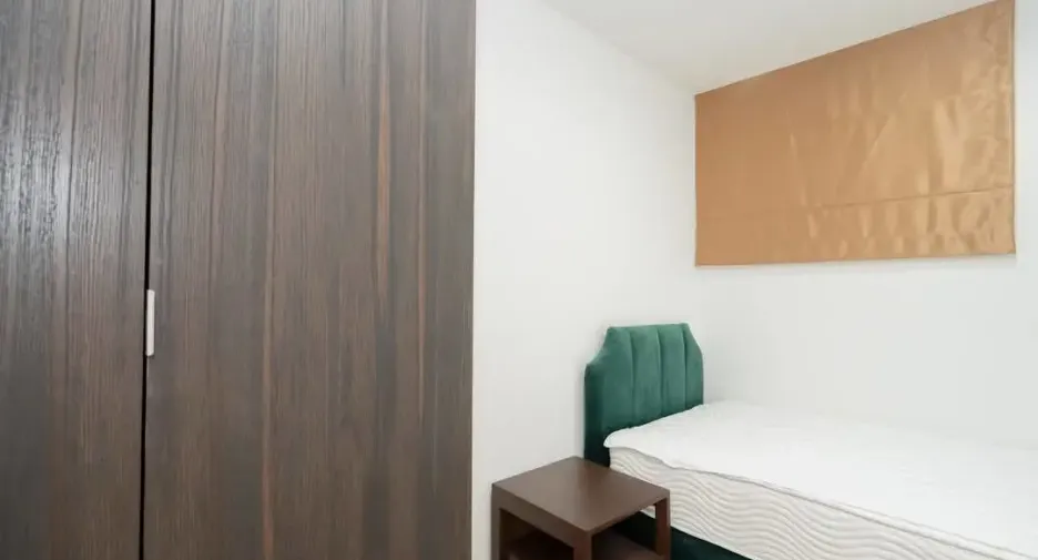 For rent 3 bedrooms condo in Khlong Toei, Bangkok