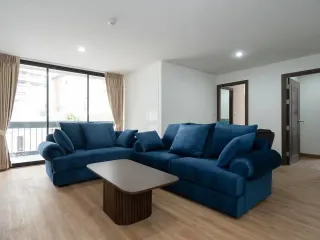 For rent 3 bedrooms condo in Khlong Toei, Bangkok