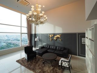 For rent 4 ベッドルーム condo in Watthana, Bangkok
