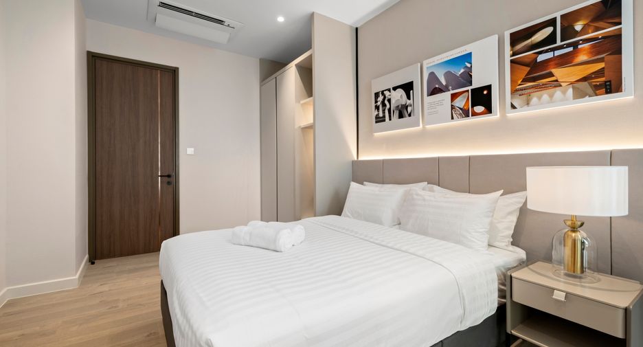 For rent 2 bedrooms condo in Sathon, Bangkok