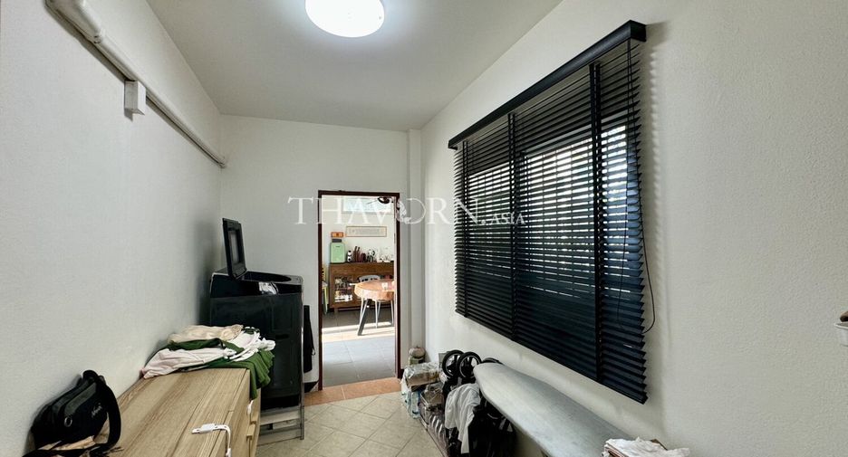 For sale 4 bedrooms house in Bang Lamung, Chonburi