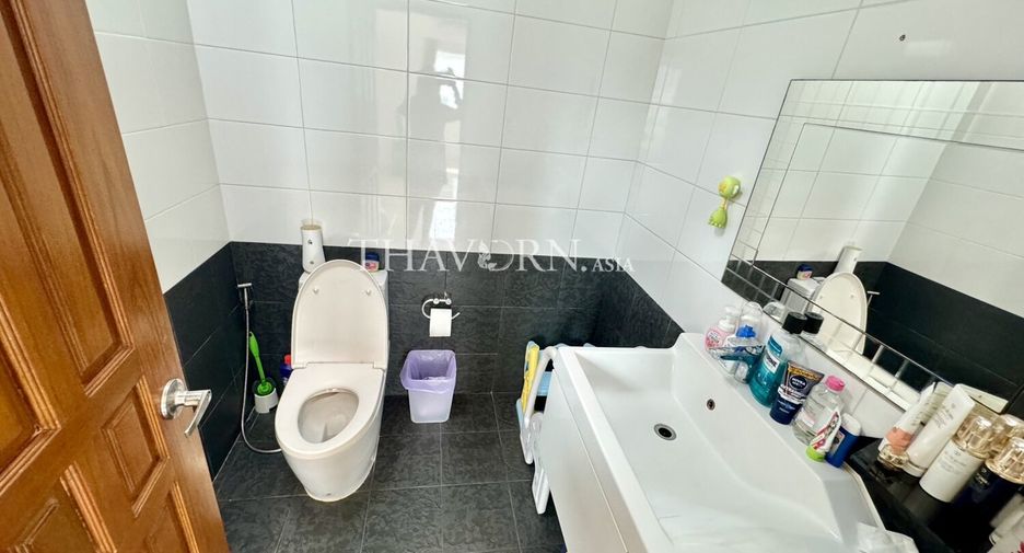 For sale 4 bedrooms house in Bang Lamung, Chonburi