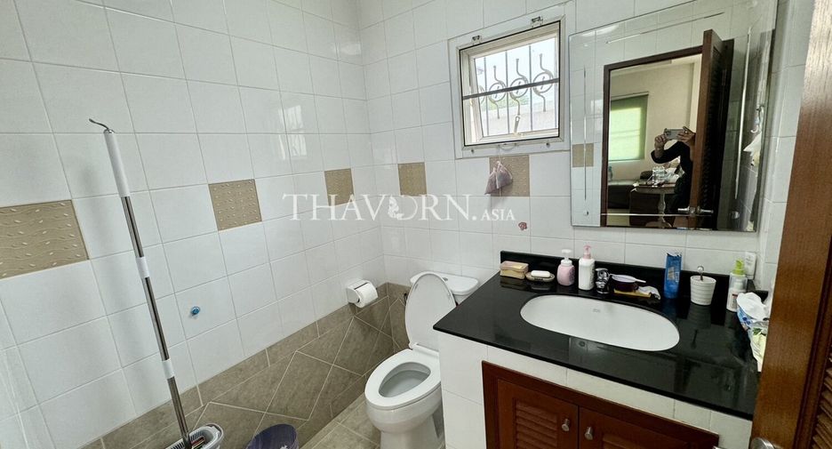 For sale 4 bedrooms house in Bang Lamung, Chonburi