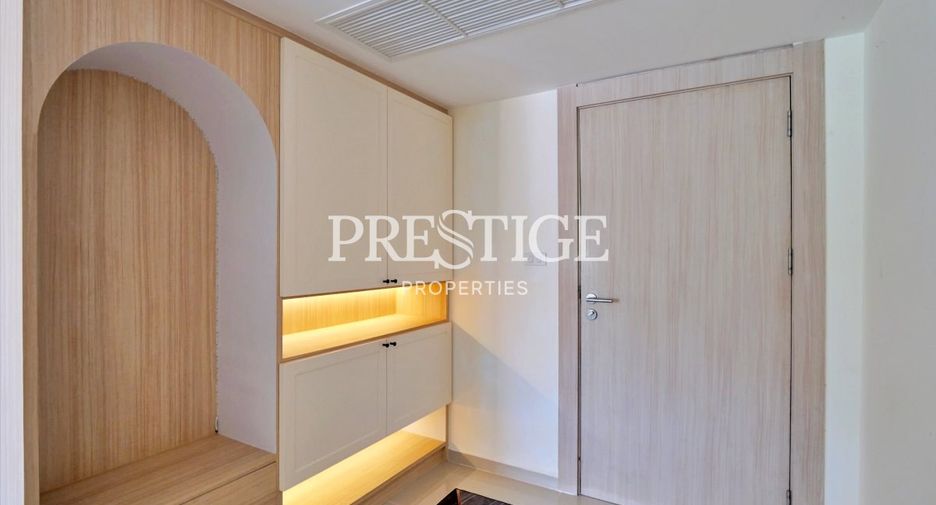 For sale 2 bedrooms condo in Pratumnak, Pattaya