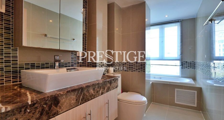 For sale 2 bedrooms condo in Pratumnak, Pattaya