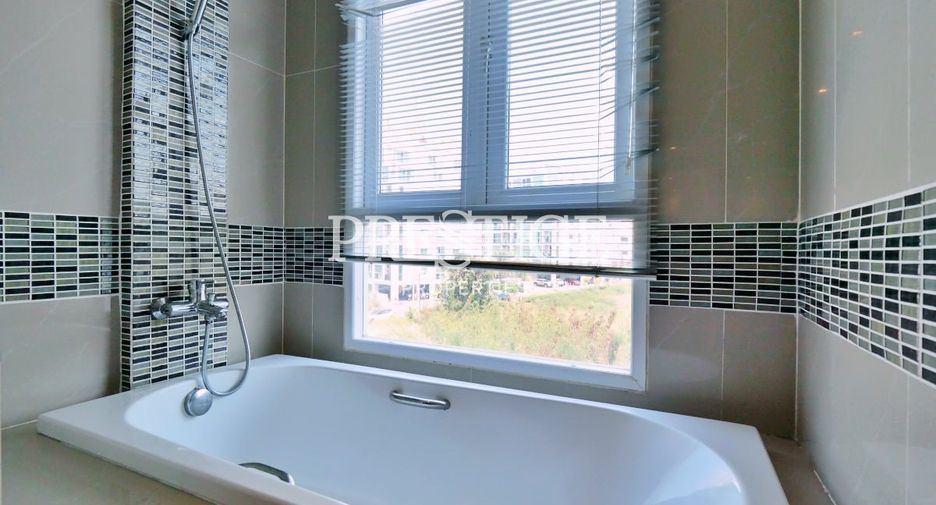 For sale 2 bedrooms condo in Pratumnak, Pattaya
