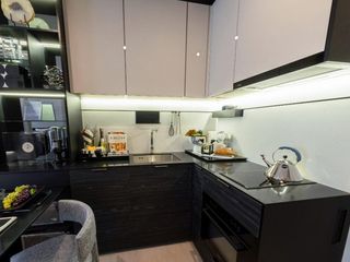 For sale 3 Beds condo in Dusit, Bangkok