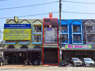 For sale 3 bed retail Space in Si Maha Phot, Prachin Buri