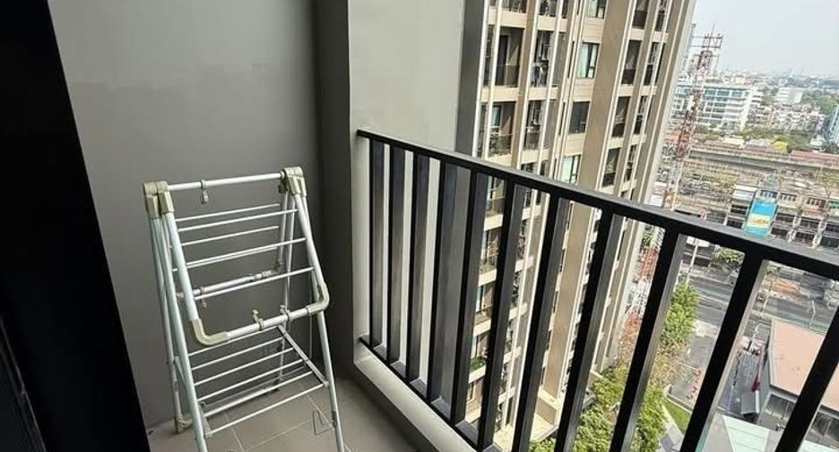 For sale 1 bed condo in Watthana, Bangkok