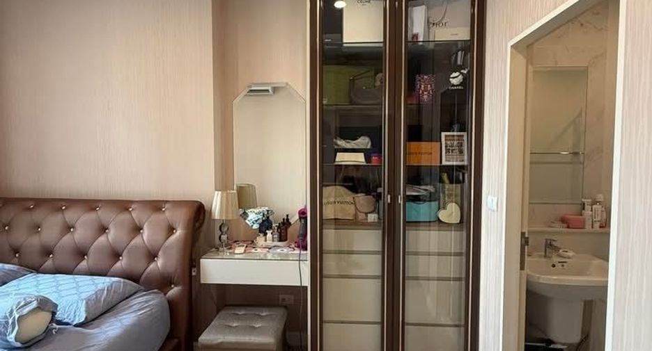 For sale 1 bed condo in Watthana, Bangkok