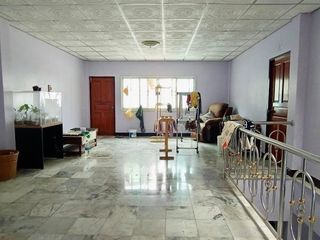 For sale 7 bed townhouse in Prawet, Bangkok