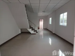 For rent 3 Beds townhouse in Nong Khaem, Bangkok