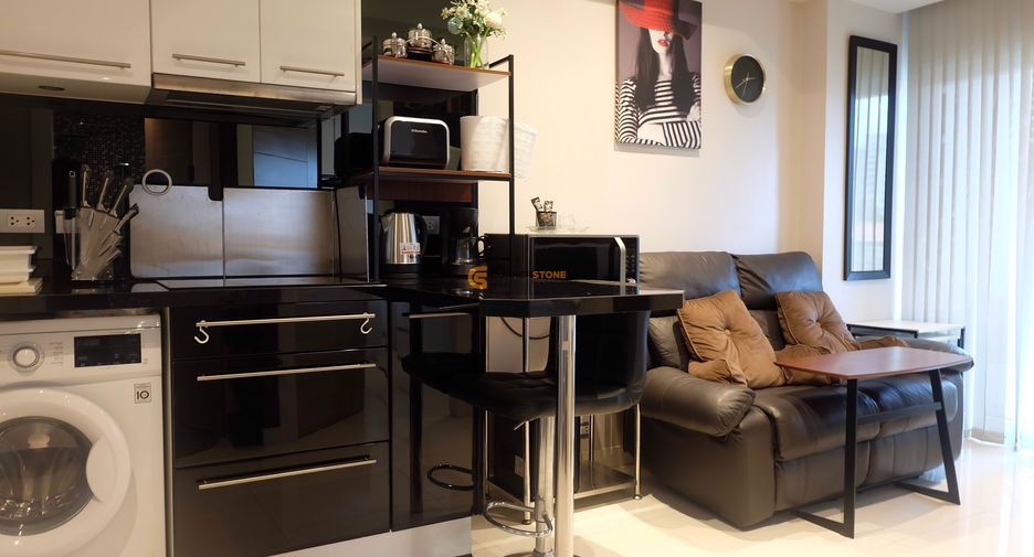 For rent and for sale 1 bed condo in Bang Lamung, Chonburi