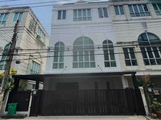 For sale そして for rent 5 Beds office in Lat Phrao, Bangkok