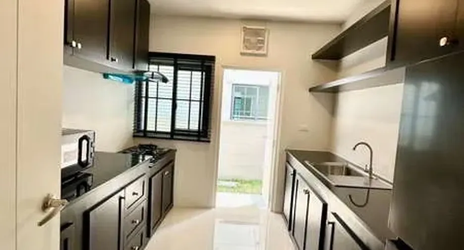 For rent 4 ベッドルーム house in Bang Phli, Samut Prakan