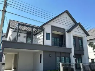 For rent 4 bedrooms house in Bang Phli, Samut Prakan