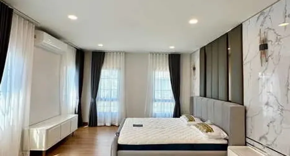 For rent 4 ベッドルーム house in Bang Phli, Samut Prakan