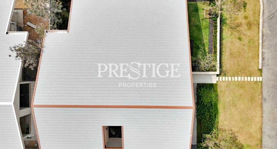 For sale 4 bedrooms house in Bang Lamung, Chonburi
