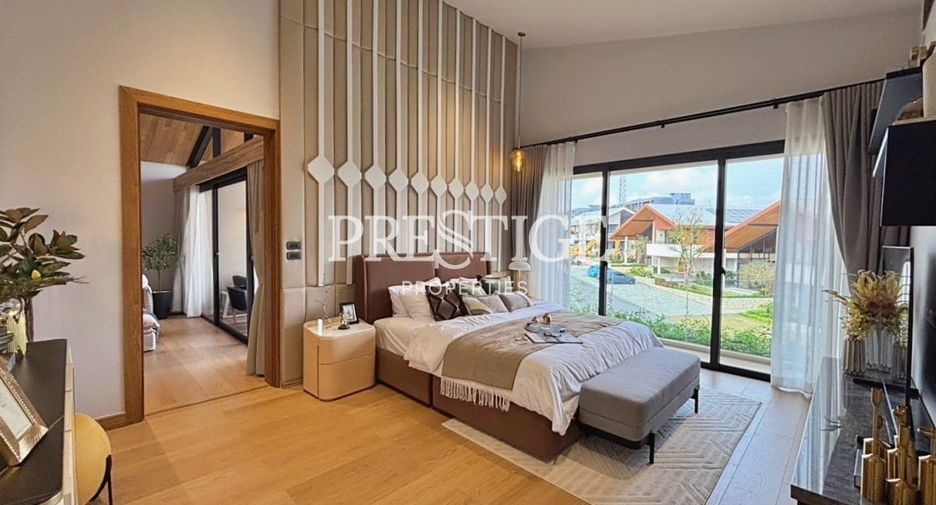 For sale 4 bedrooms house in Bang Lamung, Chonburi