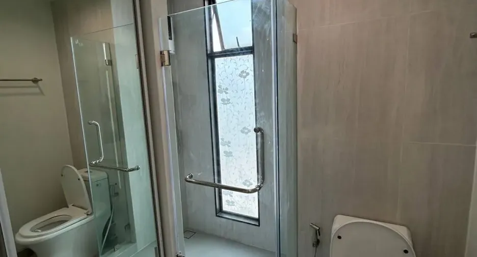 For sale 1 bed condo in Phaya Thai, Bangkok