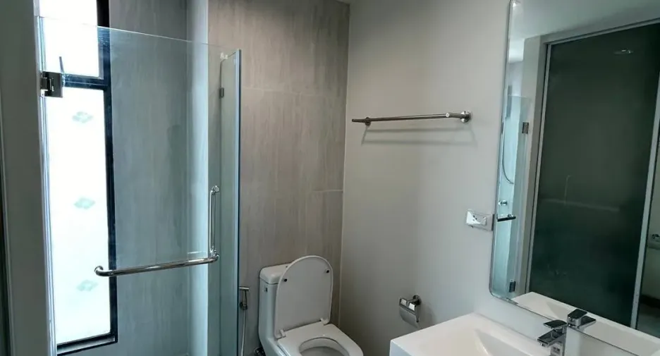 For sale 1 bed condo in Phaya Thai, Bangkok
