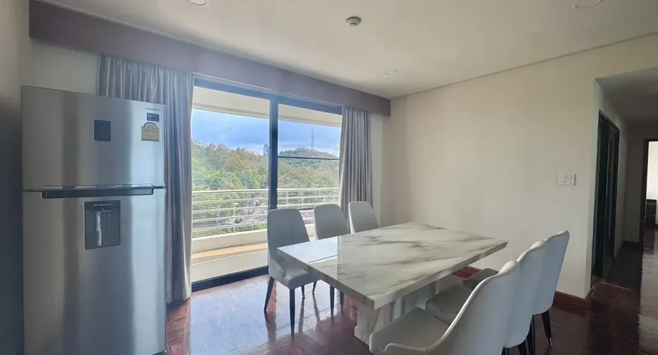For rent and for sale 3 bedrooms condo in Bang Lamung, Chonburi