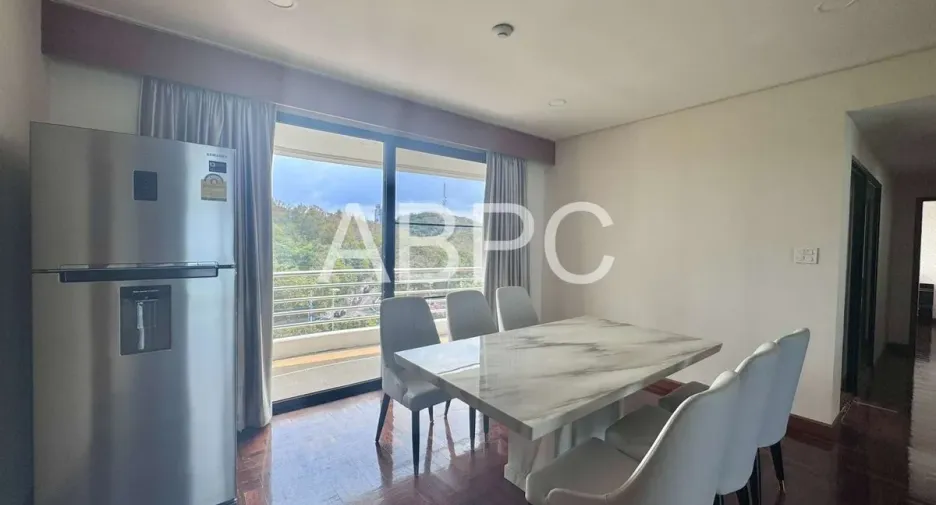 For rent and for sale 3 bedrooms condo in Bang Lamung, Chonburi