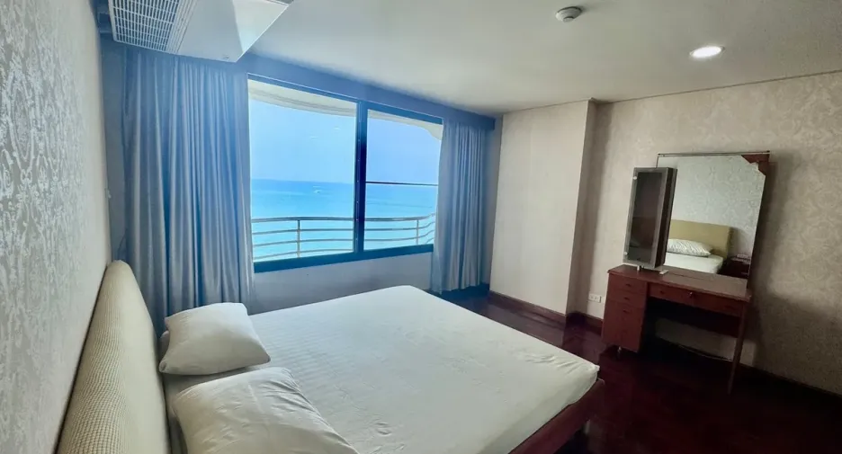 For rent and for sale 3 bedrooms condo in Bang Lamung, Chonburi