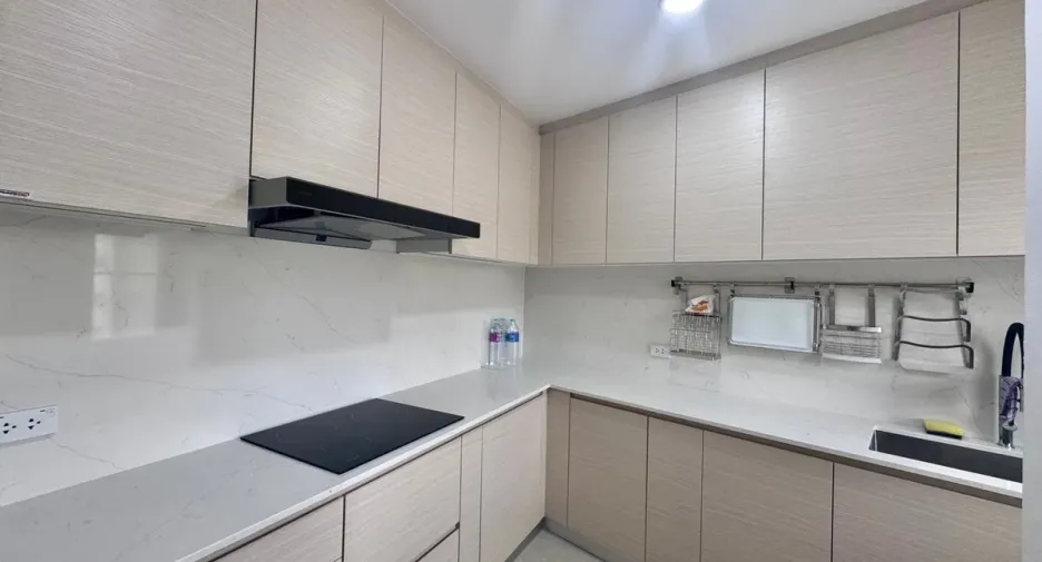 For rent and for sale 3 bedrooms condo in Bang Lamung, Chonburi