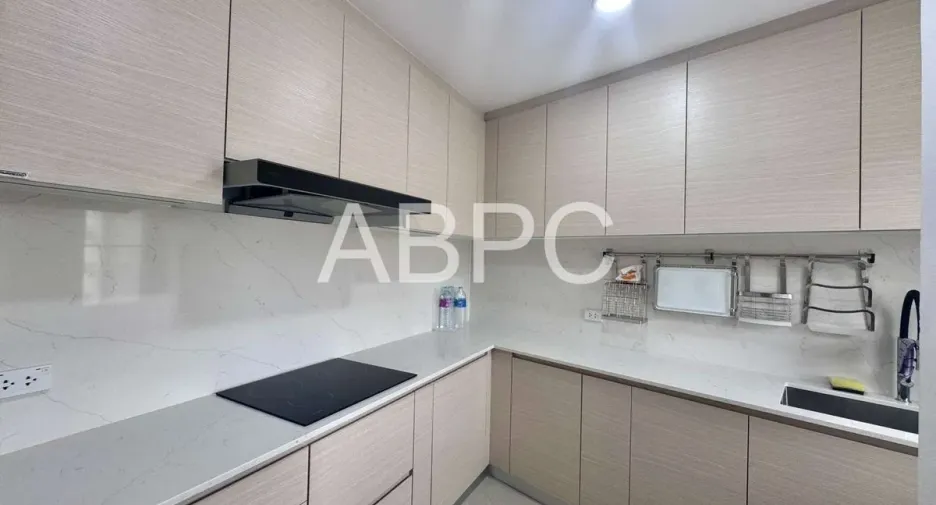 For rent and for sale 3 bedrooms condo in Bang Lamung, Chonburi