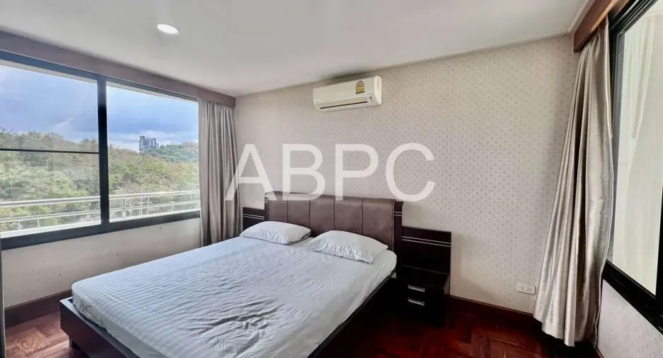 For rent and for sale 3 bedrooms condo in Bang Lamung, Chonburi
